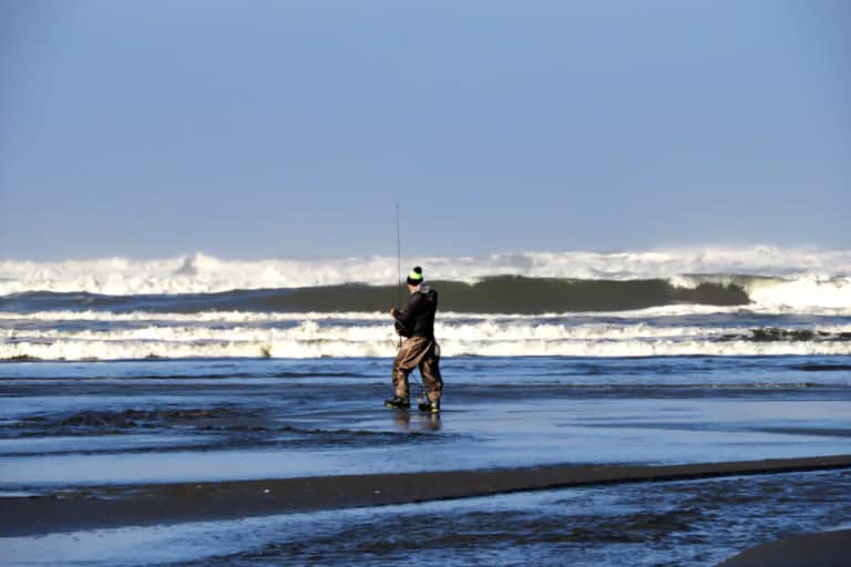 What Is The Best Weather Conditions To Go Surf Fishing? Surfcasting